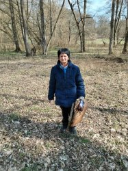 Jarné upratovanie v miestnom parku