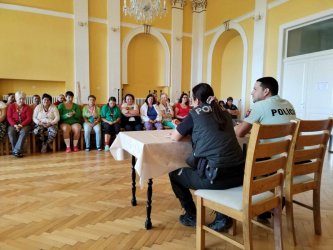 Prednáška policajtov z Obvodného oddelenia PZ -Veľký Blh