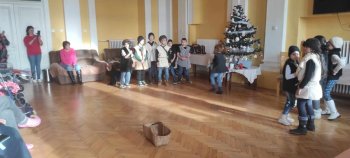 Vianočné vystúpenie detí zo Základnej školy s VJM Alapiskola Veľký Blh - Nagybalog