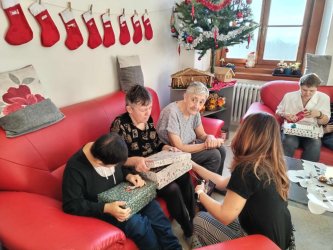 Koľko lásky sa zmestí do krabice od topánok?