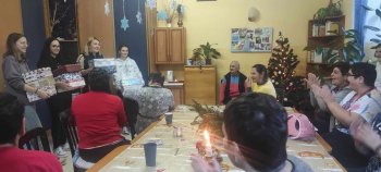 Koľko lásky sa zmestí do krabice od topánok?