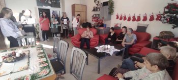 Koľko lásky sa zmestí do krabice od topánok?