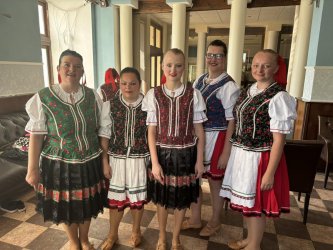 Vystúpenie našich žien na rimavskosobotskom majálese