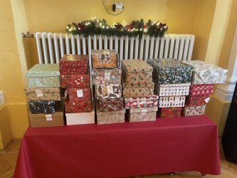 Koľko Lásky sa zmestí do krabice od topánok?