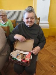 Koľko Lásky sa zmestí do krabice od topánok?