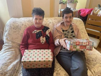 Koľko Lásky sa zmestí do krabice od topánok?