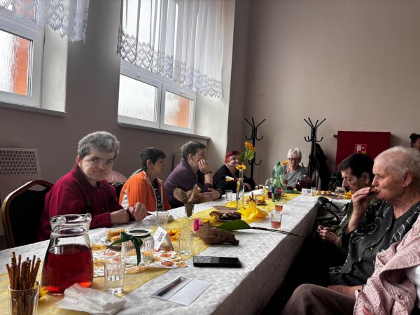 Október – Mesiac úcty k starším