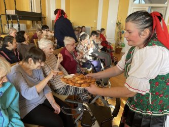 Fašiangovanie po zariadení